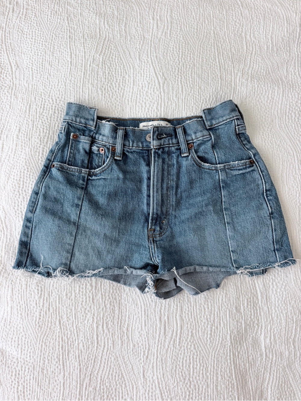 Abercrombie & Fitch mom shorts